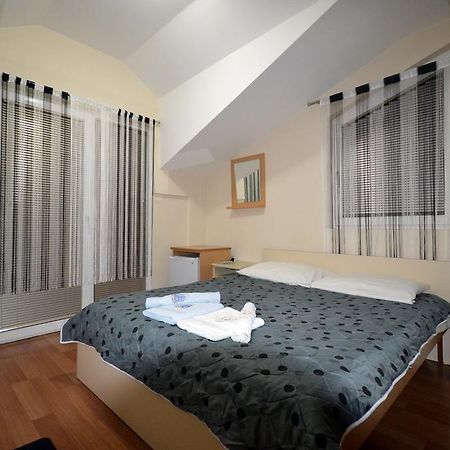 Mitko'S Guest House โอครีด ภายนอก รูปภาพ