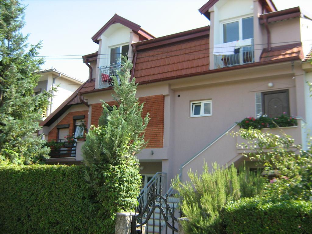 Mitko'S Guest House โอครีด ภายนอก รูปภาพ