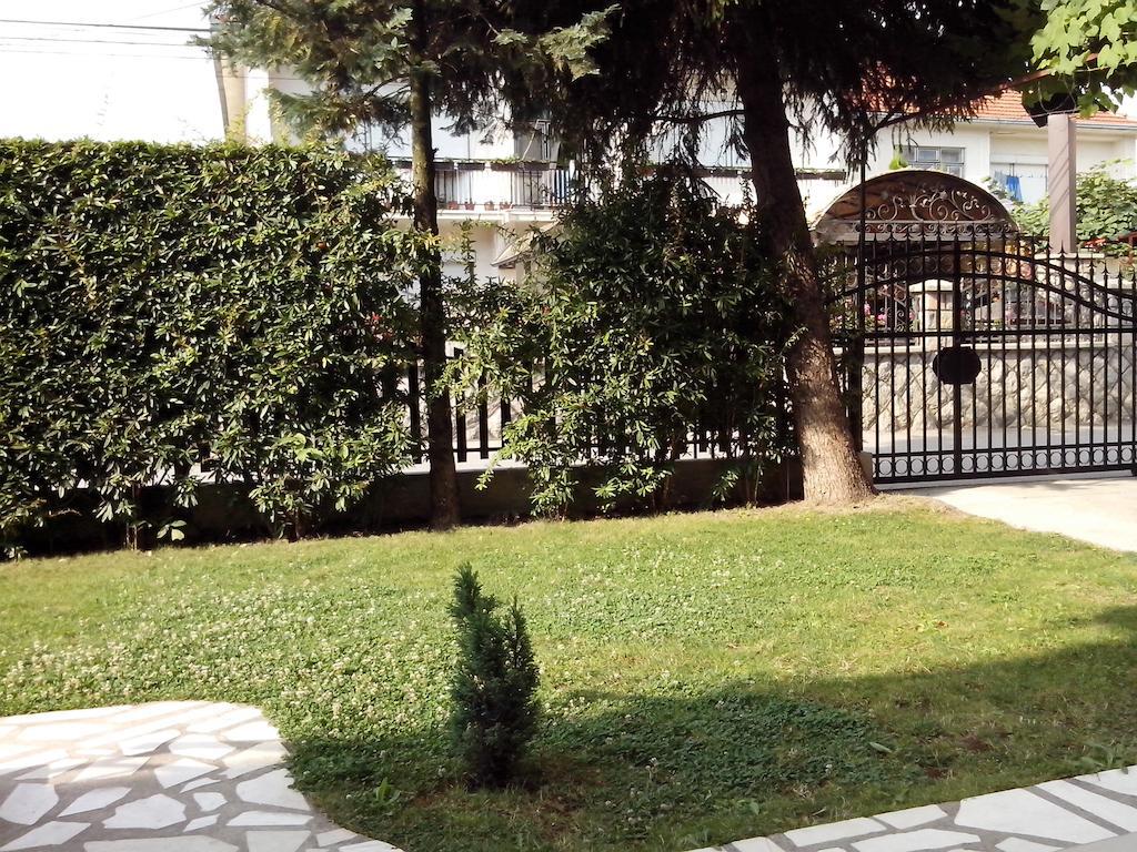 Mitko'S Guest House โอครีด ภายนอก รูปภาพ